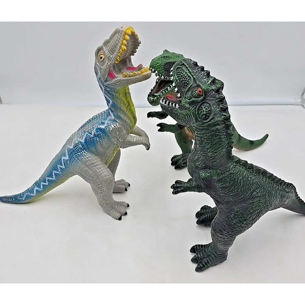 Lot Of 3‎ Dinosaur Action Figures Jurassic World T Rex Triceratops Toys